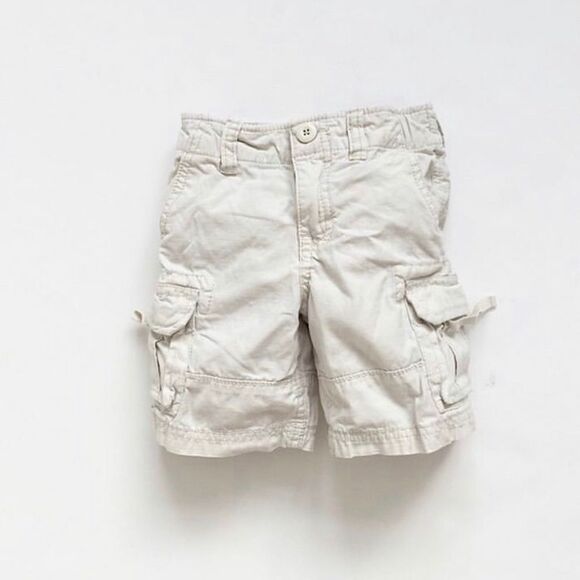 BABygap off white cargo shorts  GUC 2T - Picture 1 of 2
